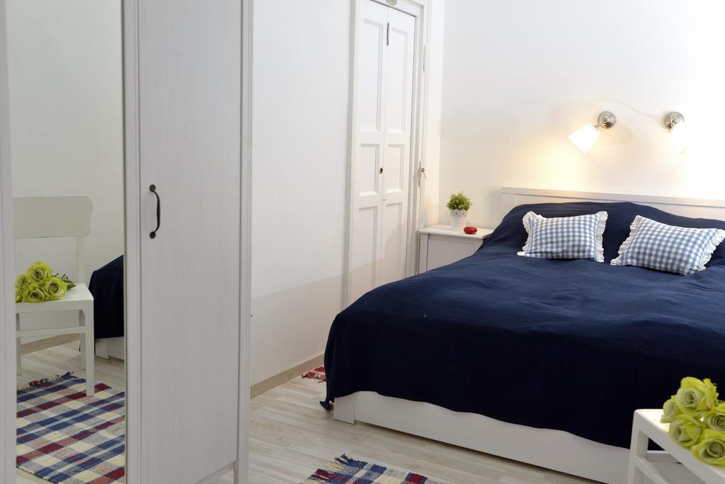 Paris Apartment Budapest Rum bild