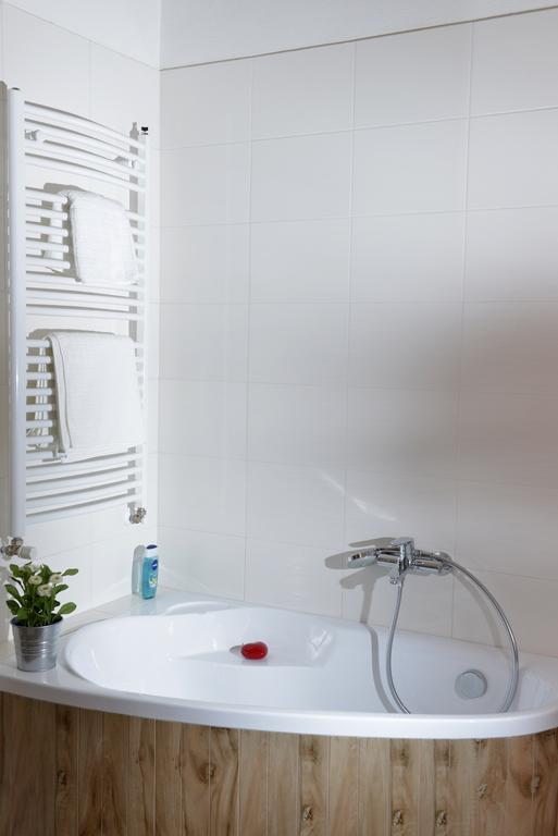 Paris Apartment Budapest Rum bild